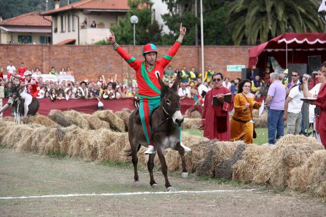 Palio 2012 l'arrivo